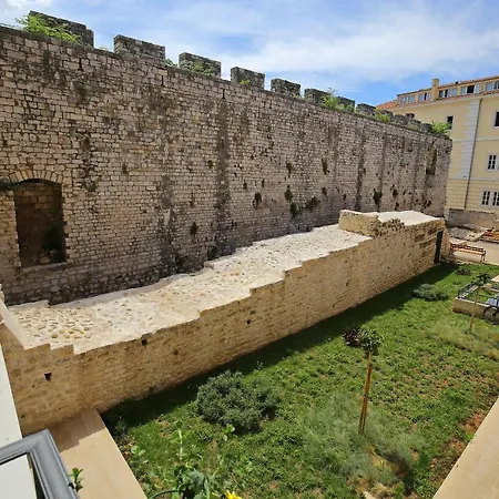 Skoblar Bed and Breakfast 4*
